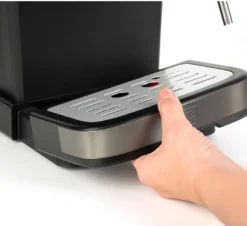 Black & Decker BLACK + DECKER Espressomaschine 20 Bar 11 Black & Decker BLACK + DECKER Espressomaschine 20 Bar -KaffeeGlück Angebote 06c775749b7c03d56a0ddc23ee0496ec