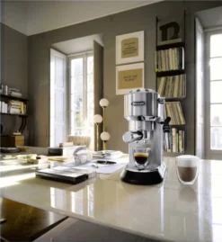 De'Longhi DeLonghi EC685.M Dedica Style Siebträger Espressomaschine Silber -KaffeeGlück Angebote 2d949ec0361546c54a9ac13be8565d3d